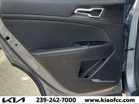 Certified 2024 Kia Sportage EX FWD image 15