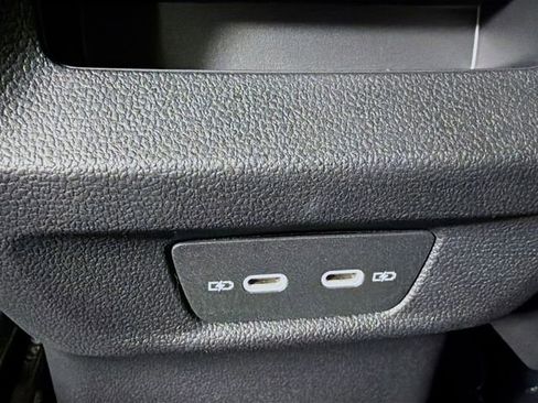 New 2026 Volkswagen Tiguan SE AWD/4WD image 26