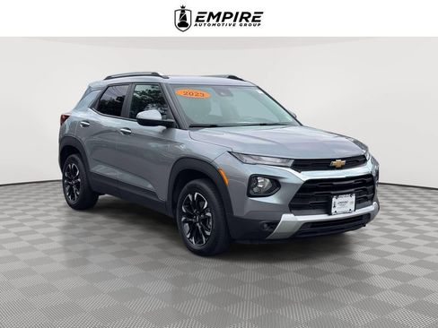 Used 2023 Chevrolet TrailBlazer LT AWD/4WD image 1