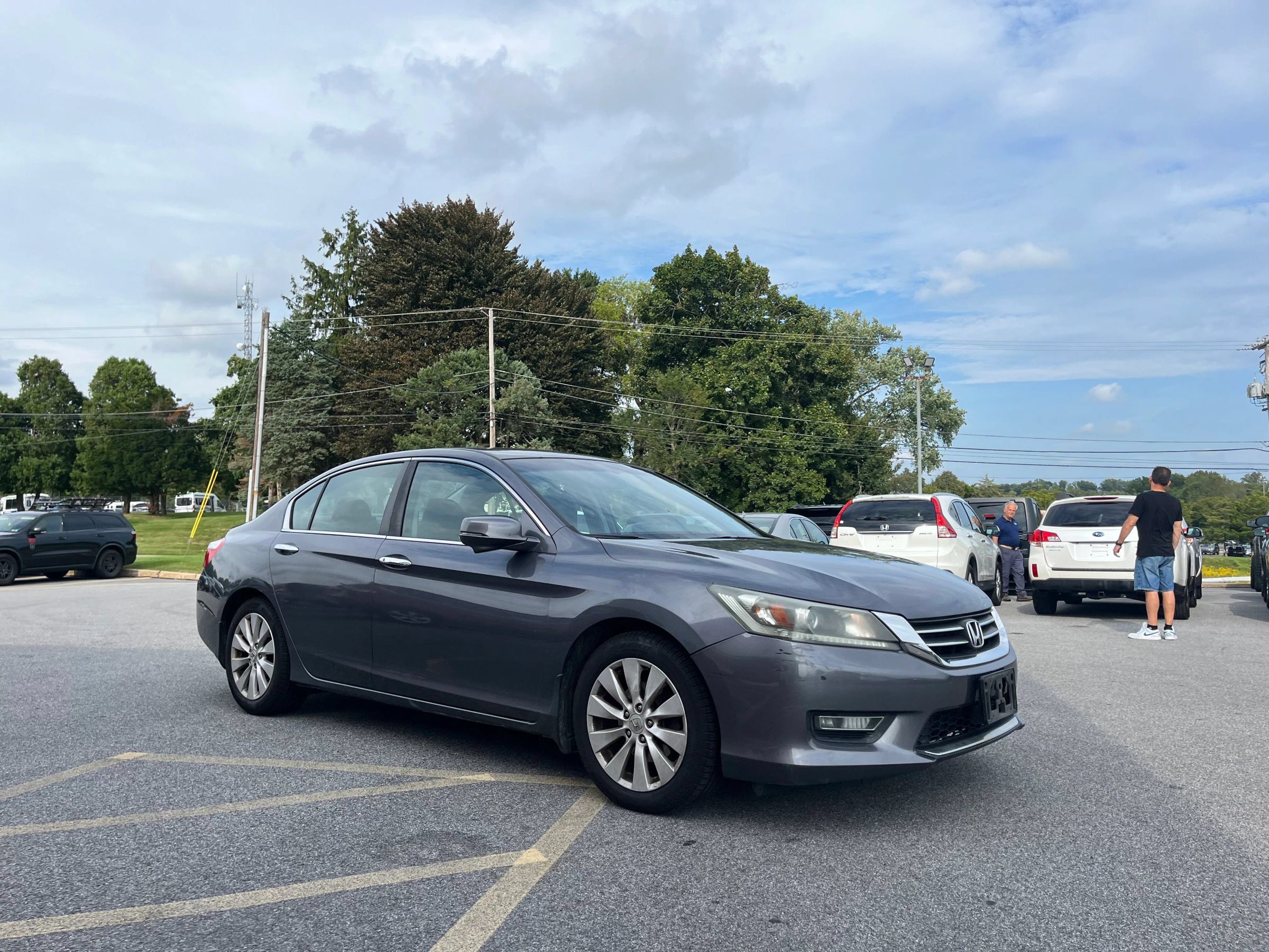 Used 2013 Honda Accord EX image 1