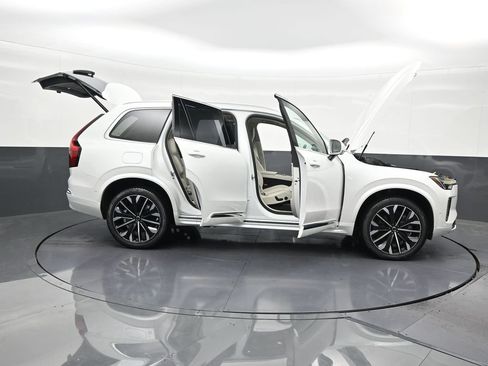 New 2026 Volvo XC90 T8 Ultra AWD/4WD image 31