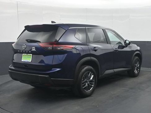 Used 2026 Nissan Rogue SV FWD image 7