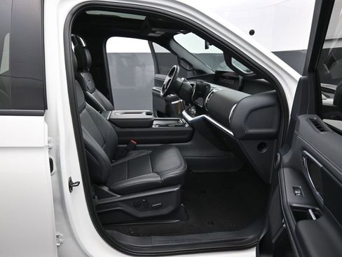 New 2025 Ford Expedition Platinum w/ Stealth Performance Package image 12