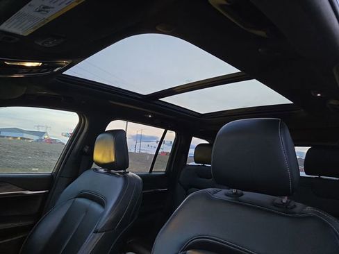 Used 2024 Jeep Grand Cherokee Limited w/ Black Appearance Package image 29