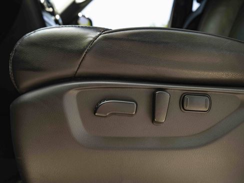 Used 2023 Nissan Armada SL w/ Midnight Edition Package RWD image 42