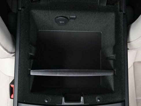 Certified 2026 Porsche Panamera image 25