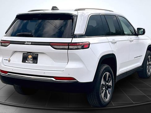 Used 2023 Jeep Grand Cherokee 4WD 4xe w/ Luxury Tech Group II image 23