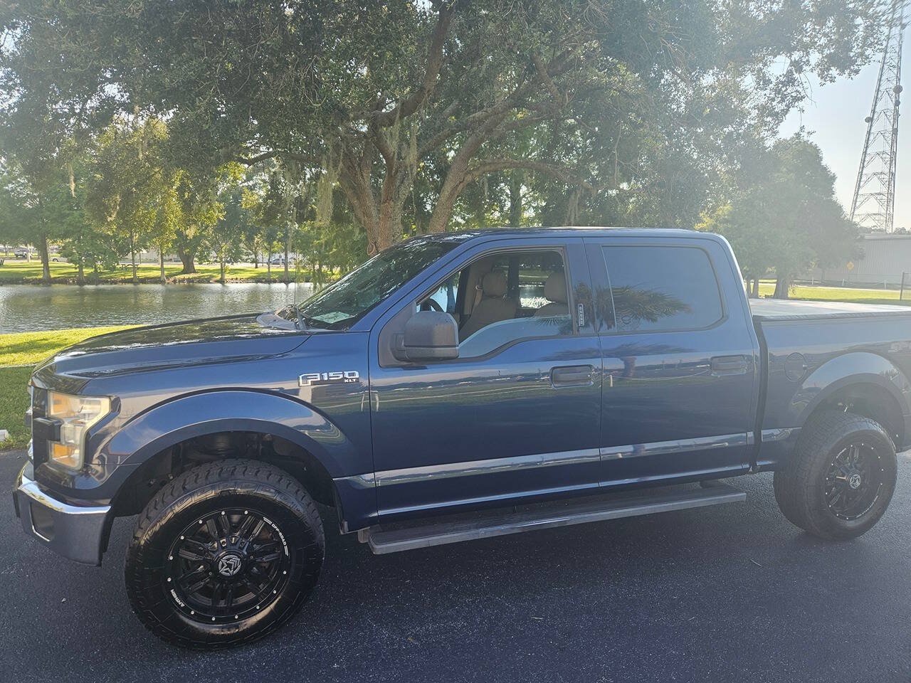 Used 2015 Ford F150 XLT RWD image 1