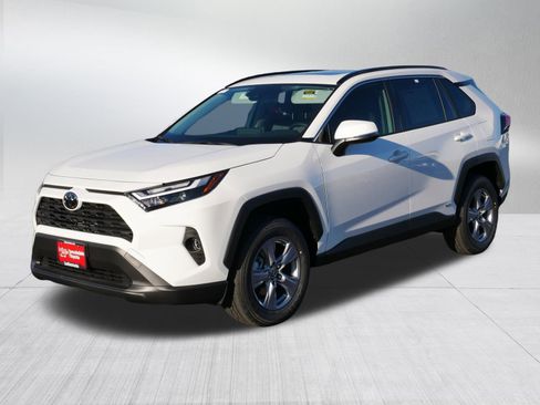 Certified 2025 Toyota RAV4 XLE image 3