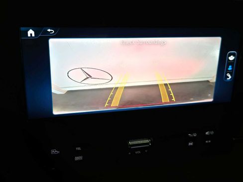 Used 2025 Mercedes-Benz Sprinter 2500 image 35