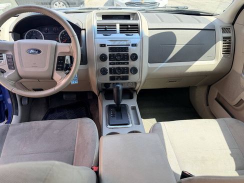Used 2011 Ford Escape XLT w/ 201A Rapid Spec Order Code AWD/4WD image 7