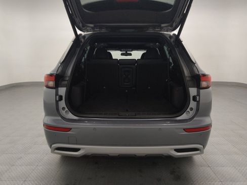 Used 2022 Mitsubishi Outlander SEL image 29