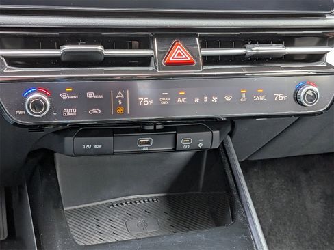 Used 2024 Kia Niro Wind image 25