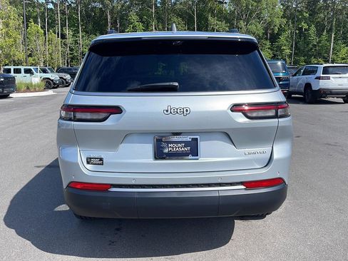 New 2026 Jeep Grand Cherokee L Limited w/ Luxury Tech Group II AWD/4WD image 6