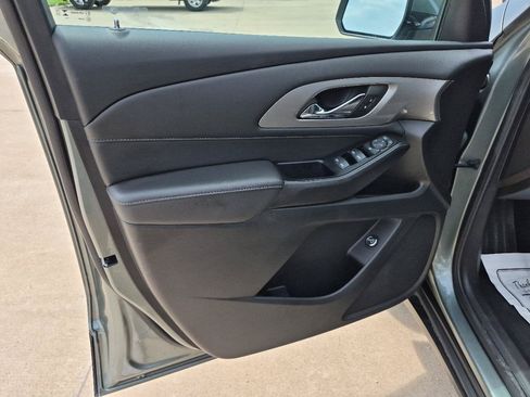 Used 2023 Chevrolet Traverse LT w/ LPO, Floor Liner Package AWD/4WD image 16