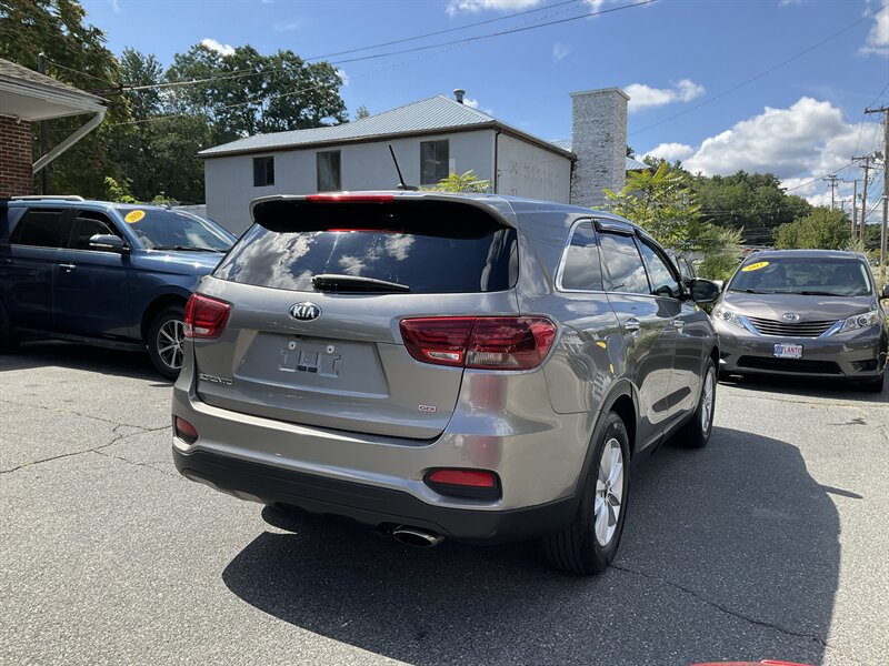 Used 2019 Kia Sorento AWD image 5