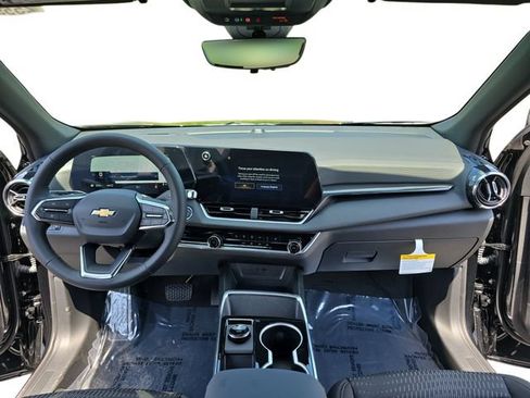 New 2026 Chevrolet Equinox LT w/ Safety and Technology Package AWD/4WD image 10