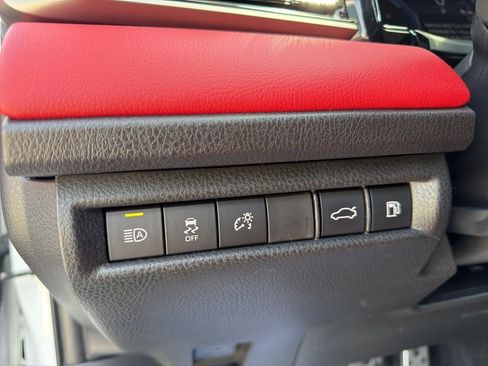 Used 2025 Toyota Camry XSE image 12