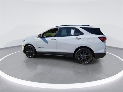 Used 2022 Chevrolet Equinox RS image 5