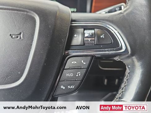 Used 2018 Lincoln Navigator L Reserve w/ Technology Package image 17