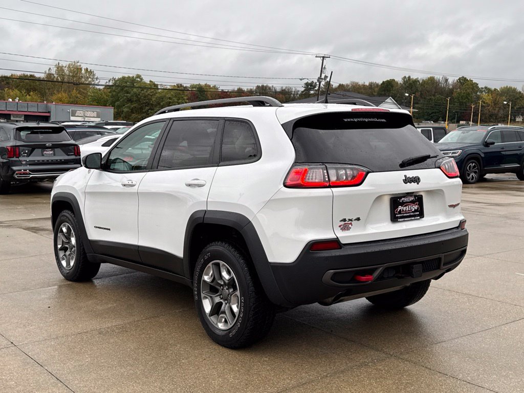 Used 2019 Jeep Cherokee Trailhawk w/ Cold Weather Group AWD/4WD image 4