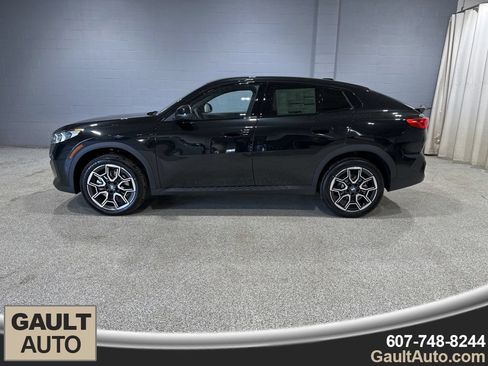 New 2026 BMW X2 xDrive28i w/ Convenience Package AWD/4WD image 5