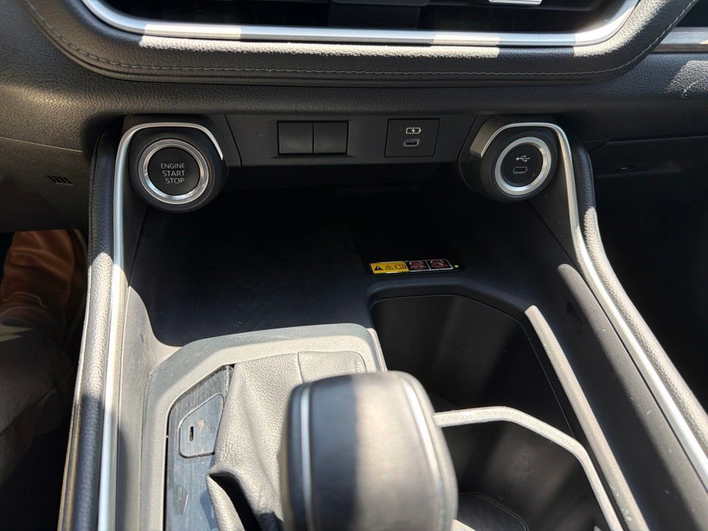 Used 2024 Toyota Grand Highlander FWD image 27