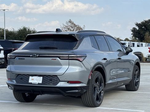 New 2026 Chevrolet Equinox EV RS image 4