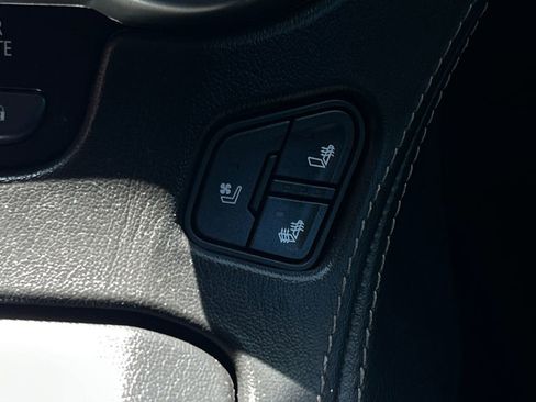 Used 2018 Chevrolet Tahoe Premier AWD/4WD image 42