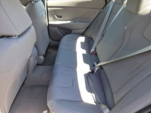 New 2026 Hyundai Elantra SE FWD image 12