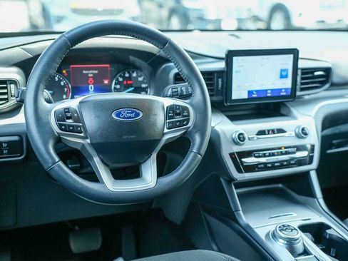 Certified 2023 Ford Explorer XLT AWD/4WD image 23