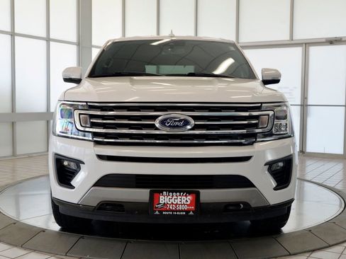 Used 2019 Ford Expedition XLT w/ Equipment Group 202A AWD/4WD image 3