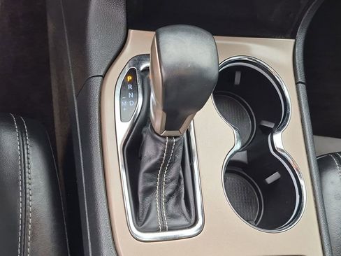 Used 2017 Jeep Grand Cherokee Limited image 20