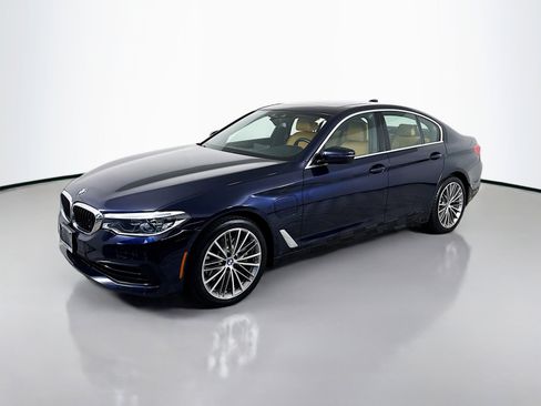 Used 2020 BMW 530e xDrive image 1