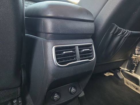 Used 2023 Hyundai Santa Fe SEL AWD/4WD image 11
