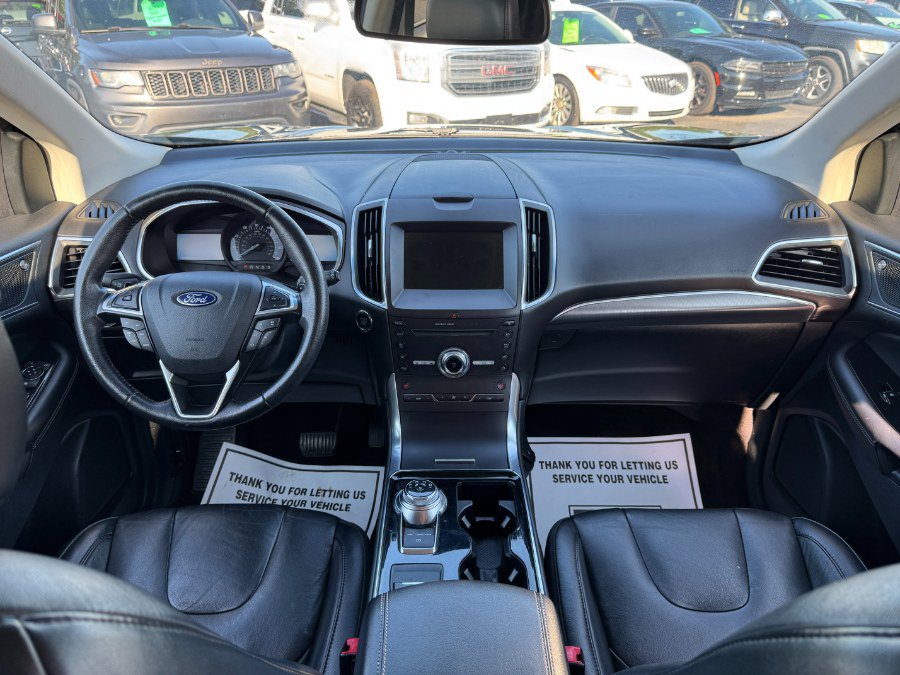 Used 2019 Ford Edge Titanium w/ Cold Weather Package AWD/4WD image 21