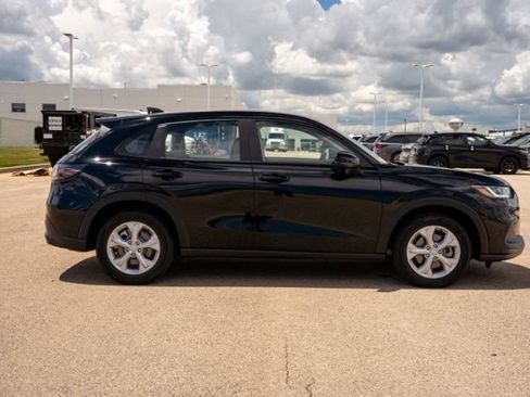 Used 2024 Honda HR-V LX image 8
