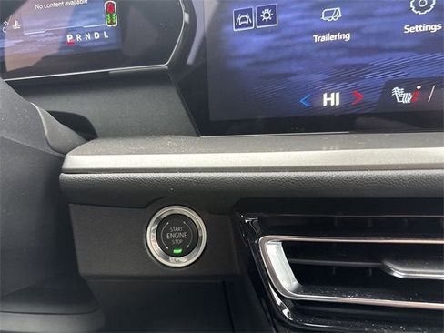 New 2026 Chevrolet Traverse LT w/ Driver Confidence Package image 29