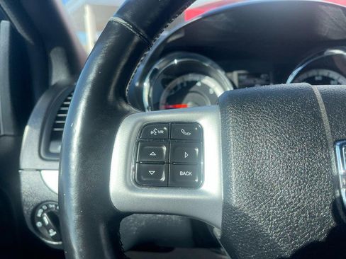 Used 2019 Dodge Grand Caravan GT image 23