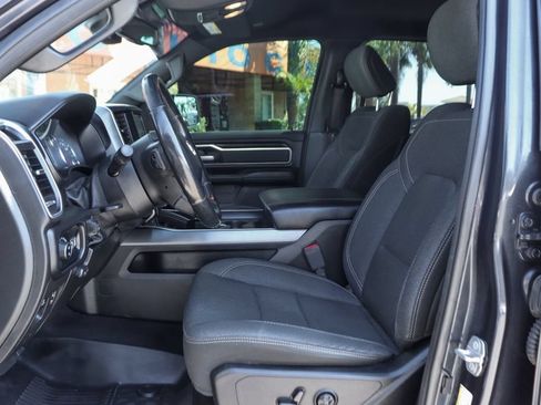 Used 2019 RAM 1500 Big Horn AWD/4WD image 17