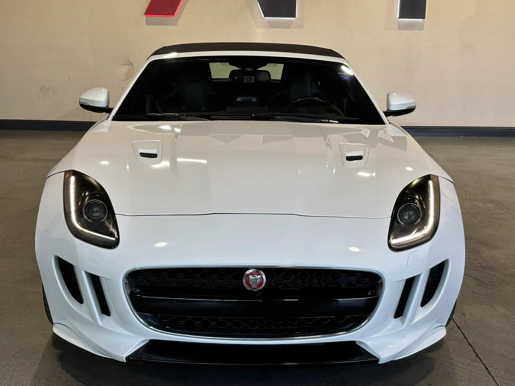 Used 2017 Jaguar F-TYPE R AWD/4WD image 3
