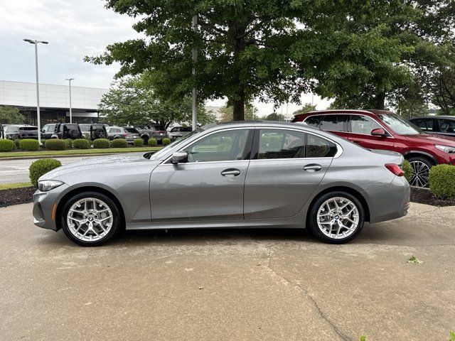 Certified 2026 BMW 330i xDrive Sedan AWD/4WD image 2