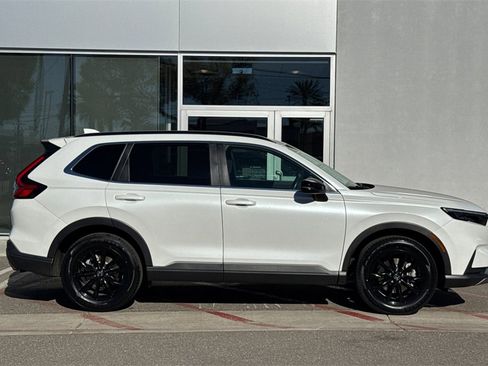 Used 2023 Honda CR-V Sport image 3