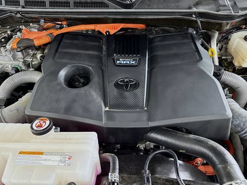 Used 2024 Toyota Sequoia Limited RWD image 31
