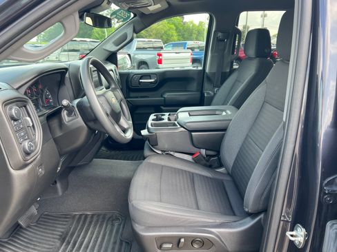 Certified 2023 Chevrolet Silverado 1500 Custom AWD/4WD image 4
