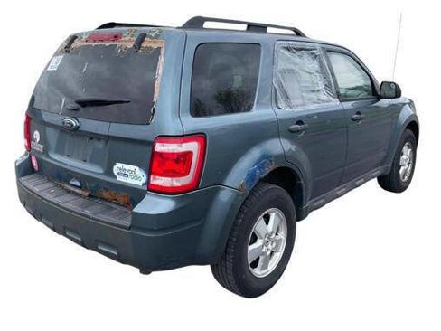Used 2011 Ford Escape XLT w/ 201A Rapid Spec Order Code FWD image 5