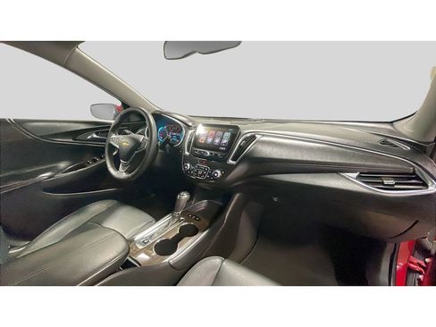 Used 2016 Chevrolet Malibu Premier w/ Driver Confidence Package II FWD image 18