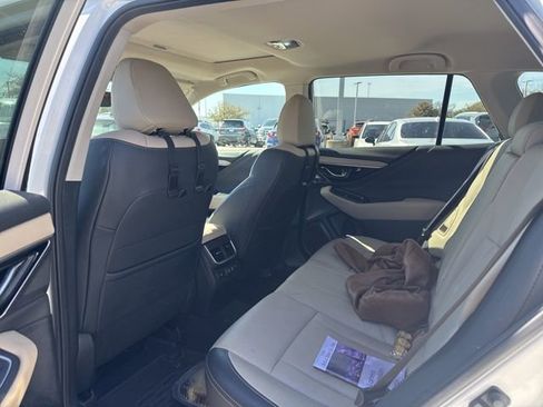Used 2022 Subaru Outback Limited w/ Popular Package #2 image 10