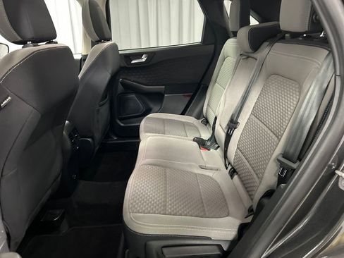 Used 2020 Ford Escape SE image 22