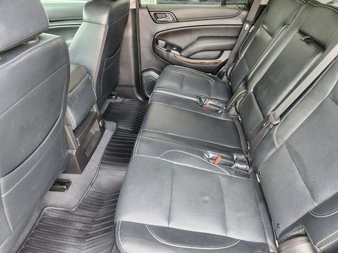 Used 2019 Chevrolet Tahoe LS w/ All-Season Package RWD image 30